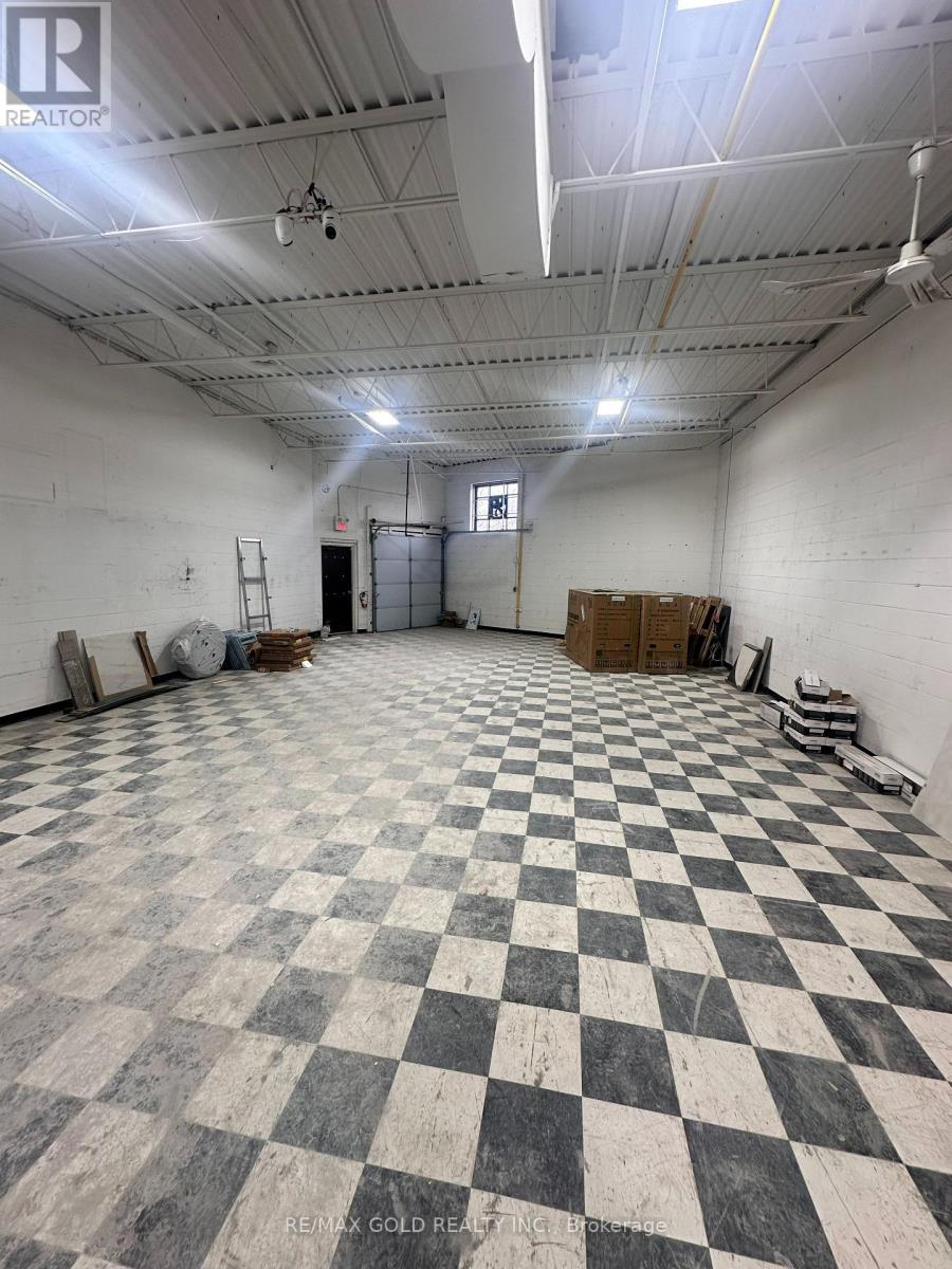 12a - 1200 Aerowood Drive, Mississauga, Ontario  L4W 2S7 - Photo 3 - W13004708