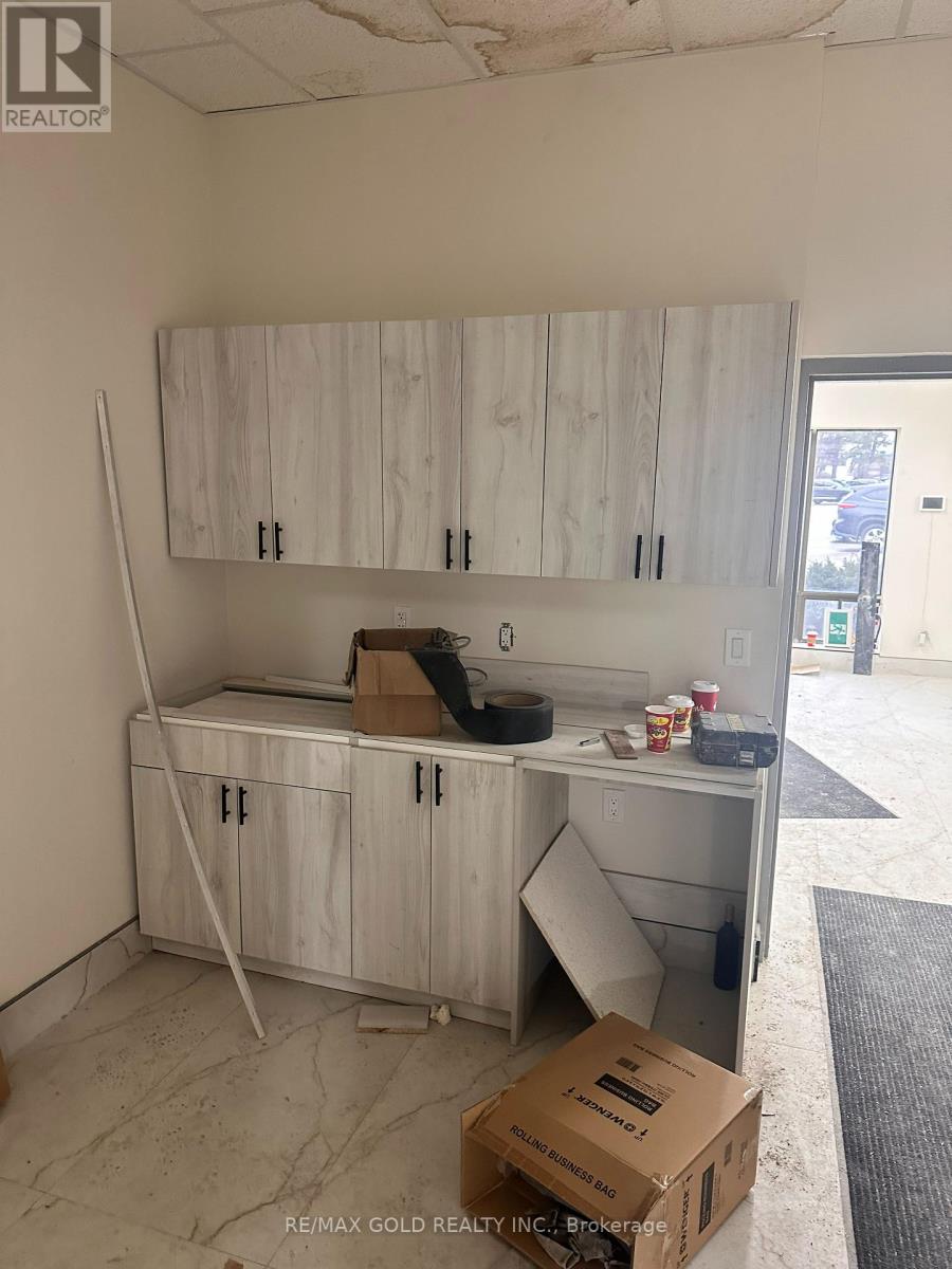 12a - 1200 Aerowood Drive, Mississauga, Ontario  L4W 2S7 - Photo 8 - W13004708