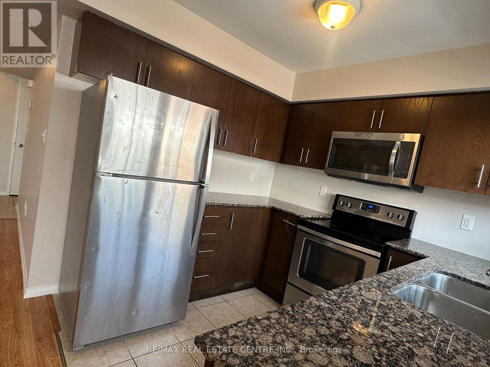 6 - 2476 Post Road, Oakville, Ontario  L6H 0K1 - Photo 2 - W13004716