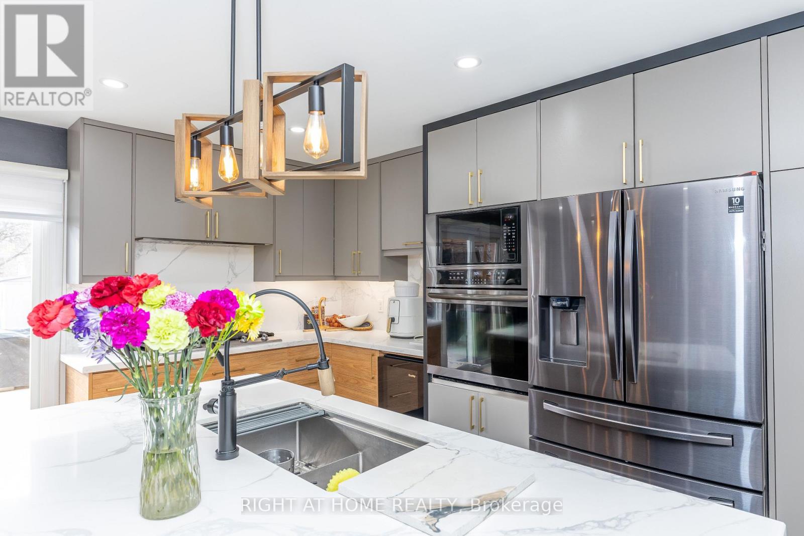 3512 Toffee Street E, Burlington, Ontario  L7M 3G3 - Photo 13 - W13004734