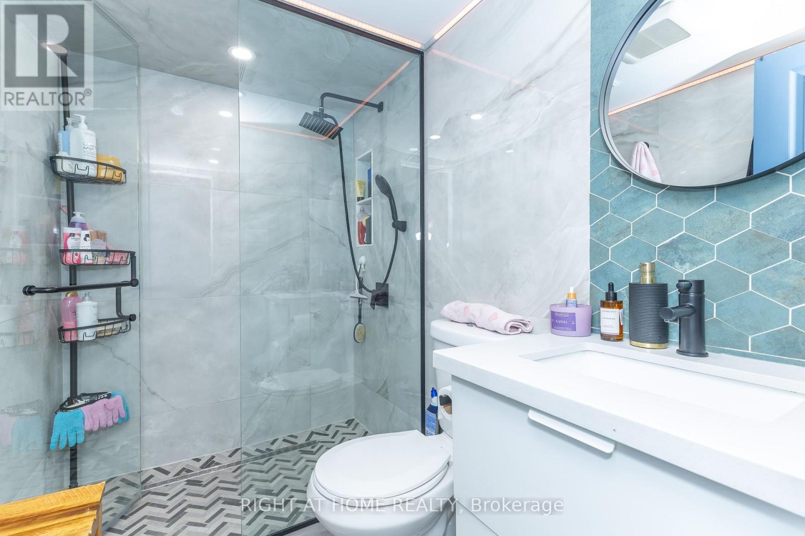 3512 Toffee Street E, Burlington, Ontario  L7M 3G3 - Photo 18 - W13004734