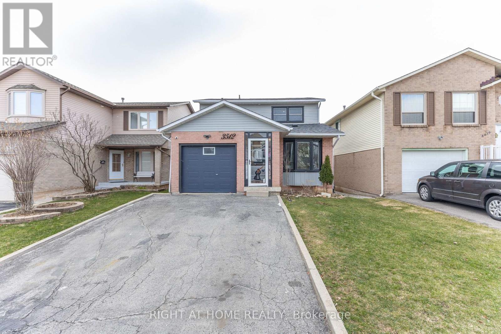 3512 Toffee Street E, Burlington, Ontario  L7M 3G3 - Photo 2 - W13004734