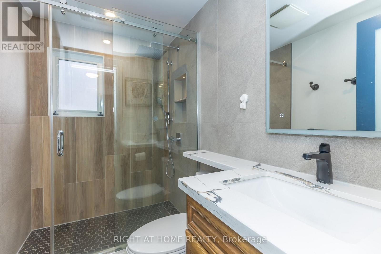 3512 Toffee Street E, Burlington, Ontario  L7M 3G3 - Photo 21 - W13004734