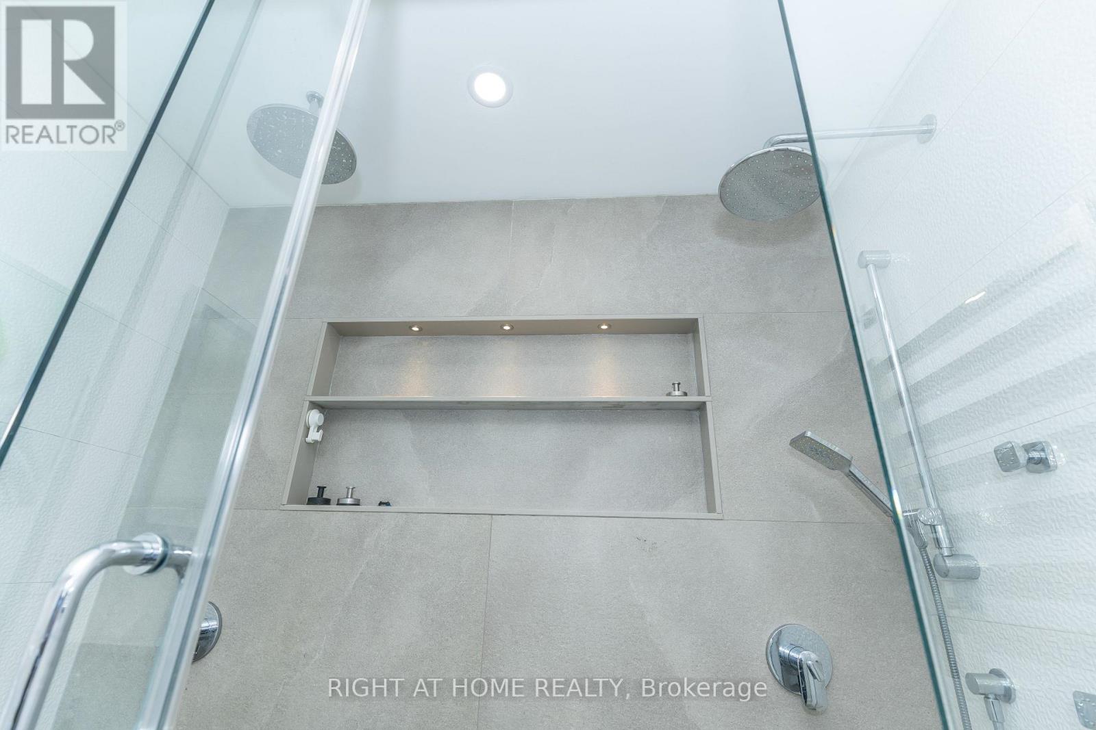 3512 Toffee Street E, Burlington, Ontario  L7M 3G3 - Photo 27 - W13004734