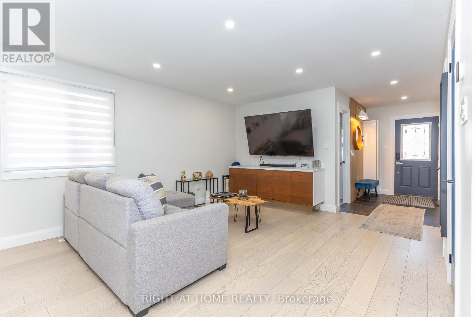 3512 Toffee Street E, Burlington, Ontario  L7M 3G3 - Photo 5 - W13004734