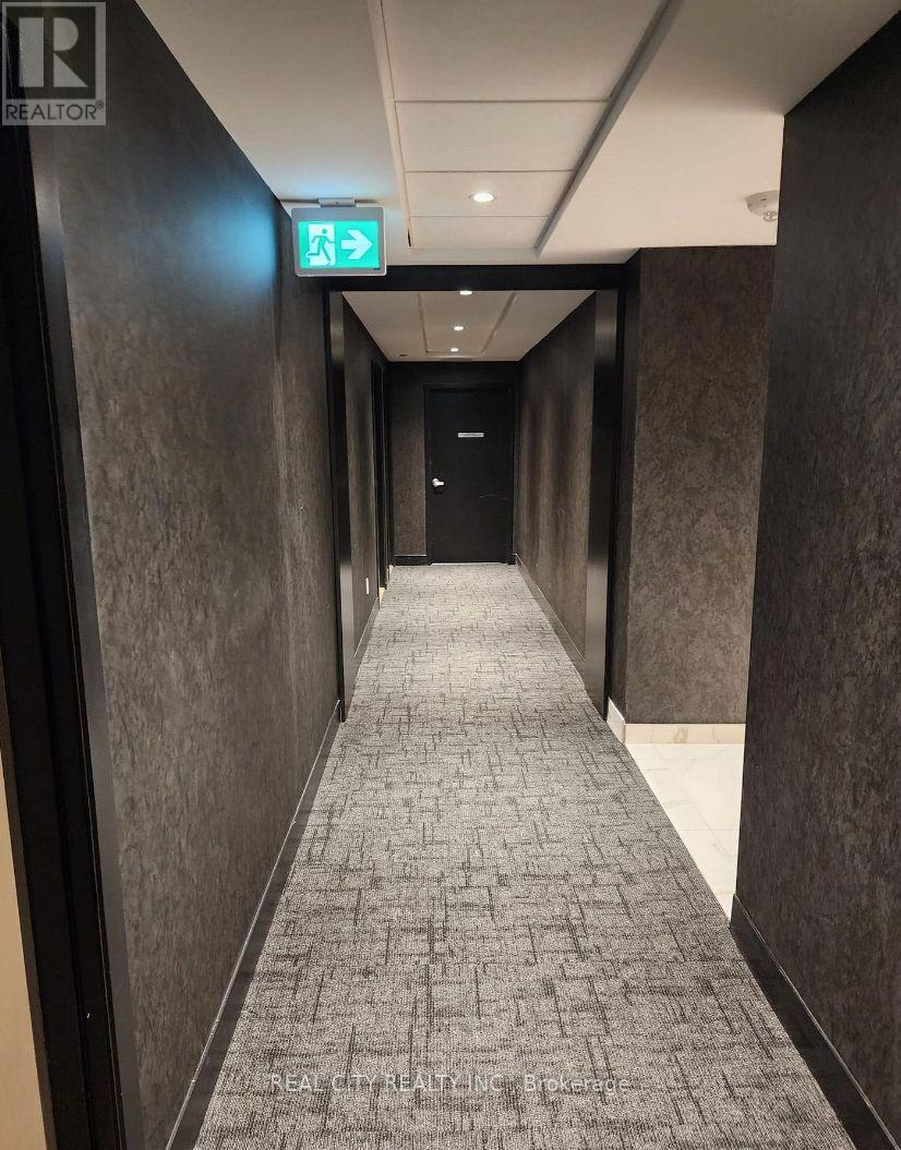 107 - 2300 St Clair Avenue W, Toronto, Ontario  M6N 1K8 - Photo 11 - W13004736