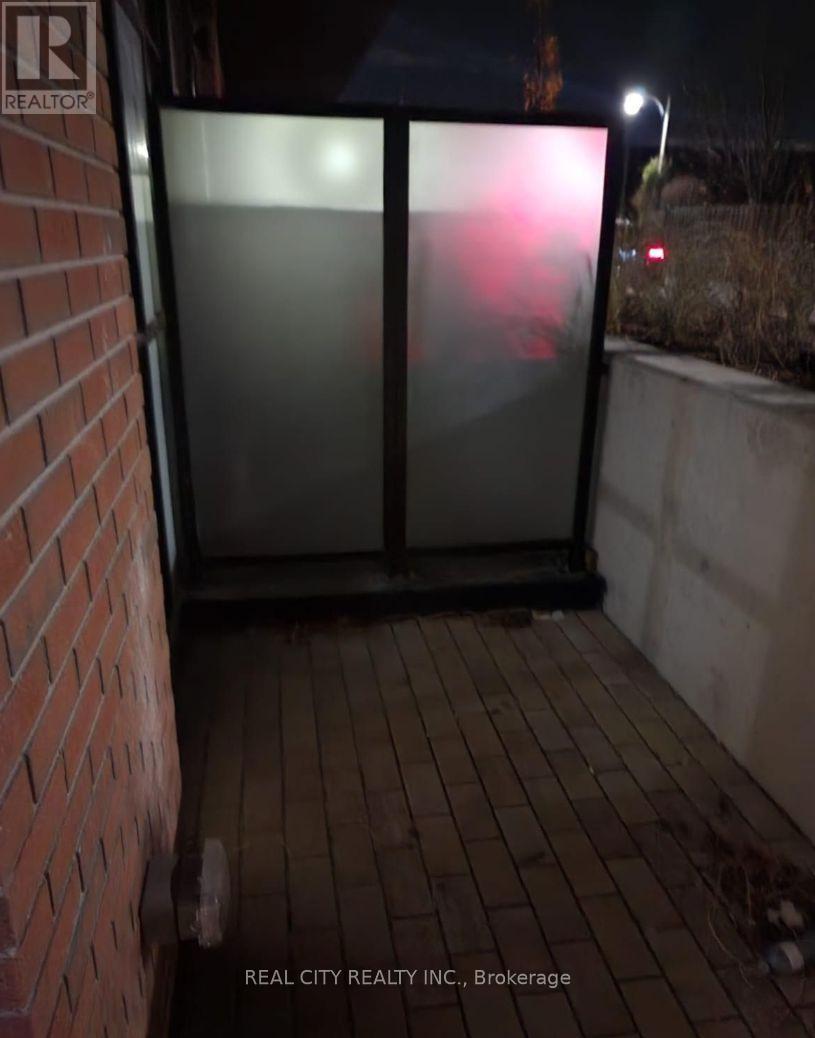 107 - 2300 St Clair Avenue W, Toronto, Ontario  M6N 1K8 - Photo 14 - W13004736