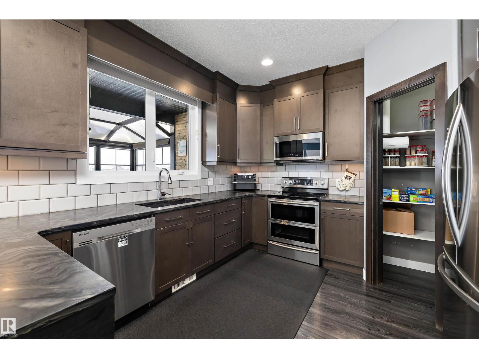 9609 106 Av, Morinville, Alberta  T8R 2N5 - Photo 17 - E4481347