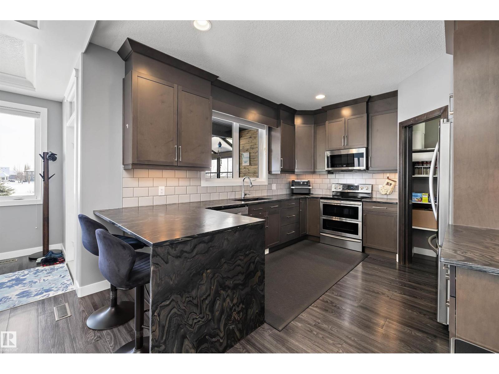 9609 106 Av, Morinville, Alberta  T8R 2N5 - Photo 14 - E4481347