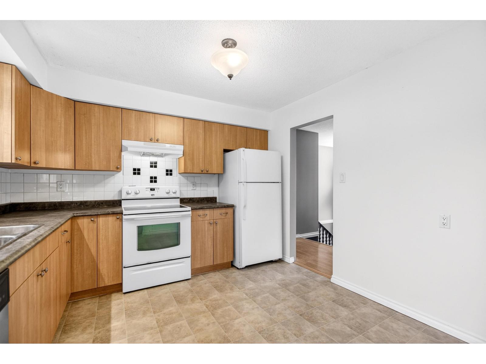 1855 156 Street, Surrey, British Columbia  V4A 4T5 - Photo 13 - R3084493