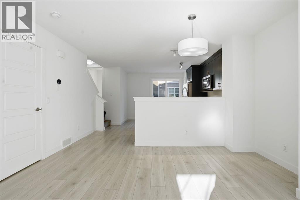 812 Cranbrook Walk Se, Calgary, Alberta  T3M 2V5 - Photo 12 - A2298479