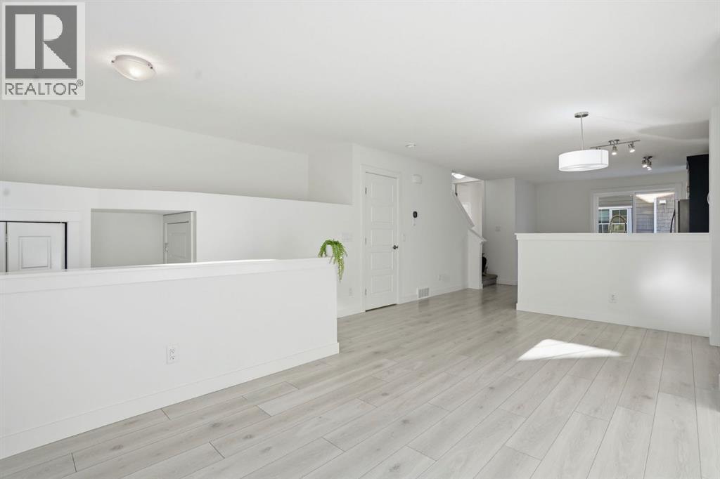 812 Cranbrook Walk Se, Calgary, Alberta  T3M 2V5 - Photo 11 - A2298479