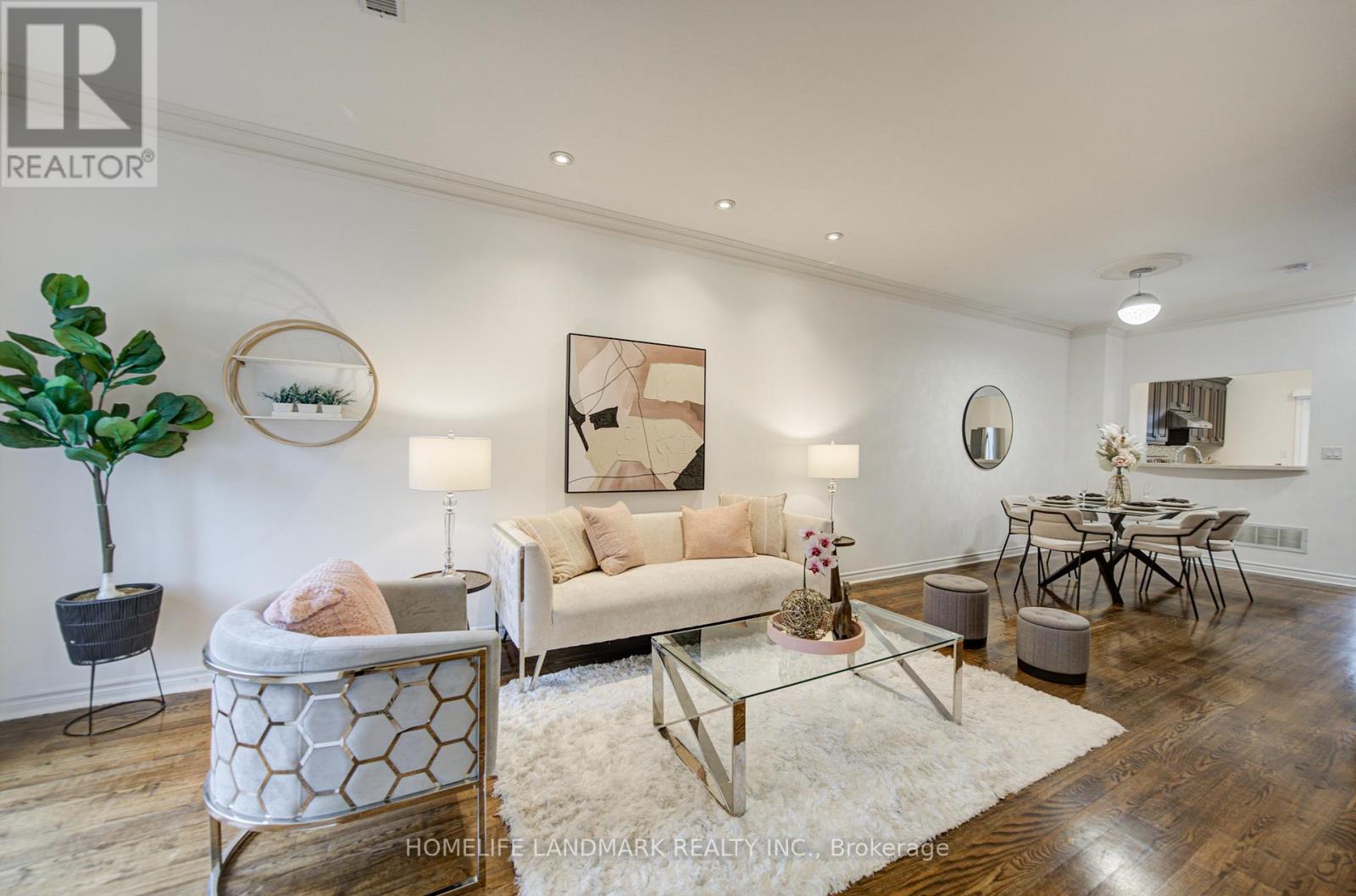 11 Humphrey Gate, Toronto, Ontario  M3C 4B8 - Photo 3 - C13004352