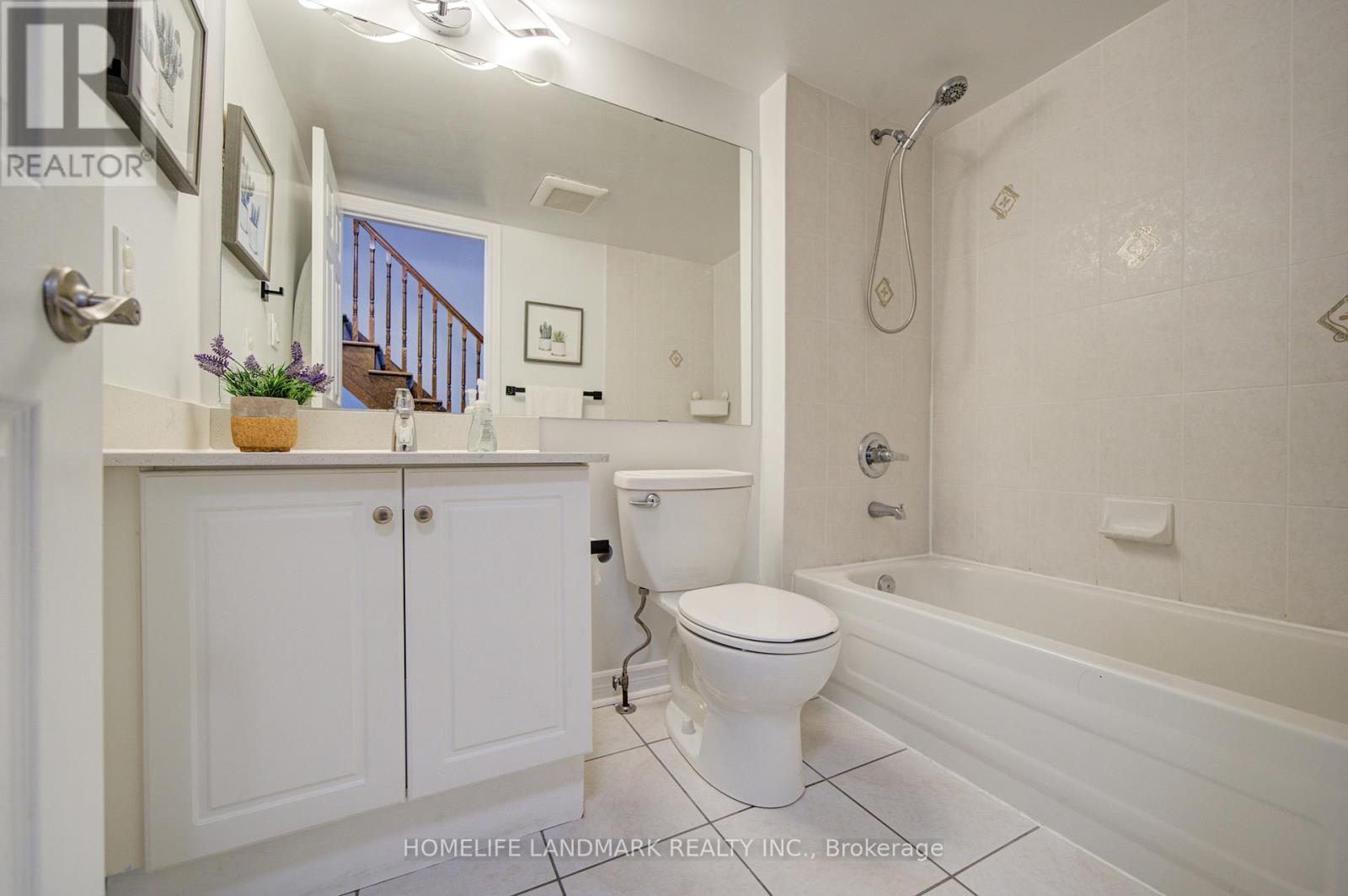 11 Humphrey Gate, Toronto, Ontario  M3C 4B8 - Photo 14 - C13004352