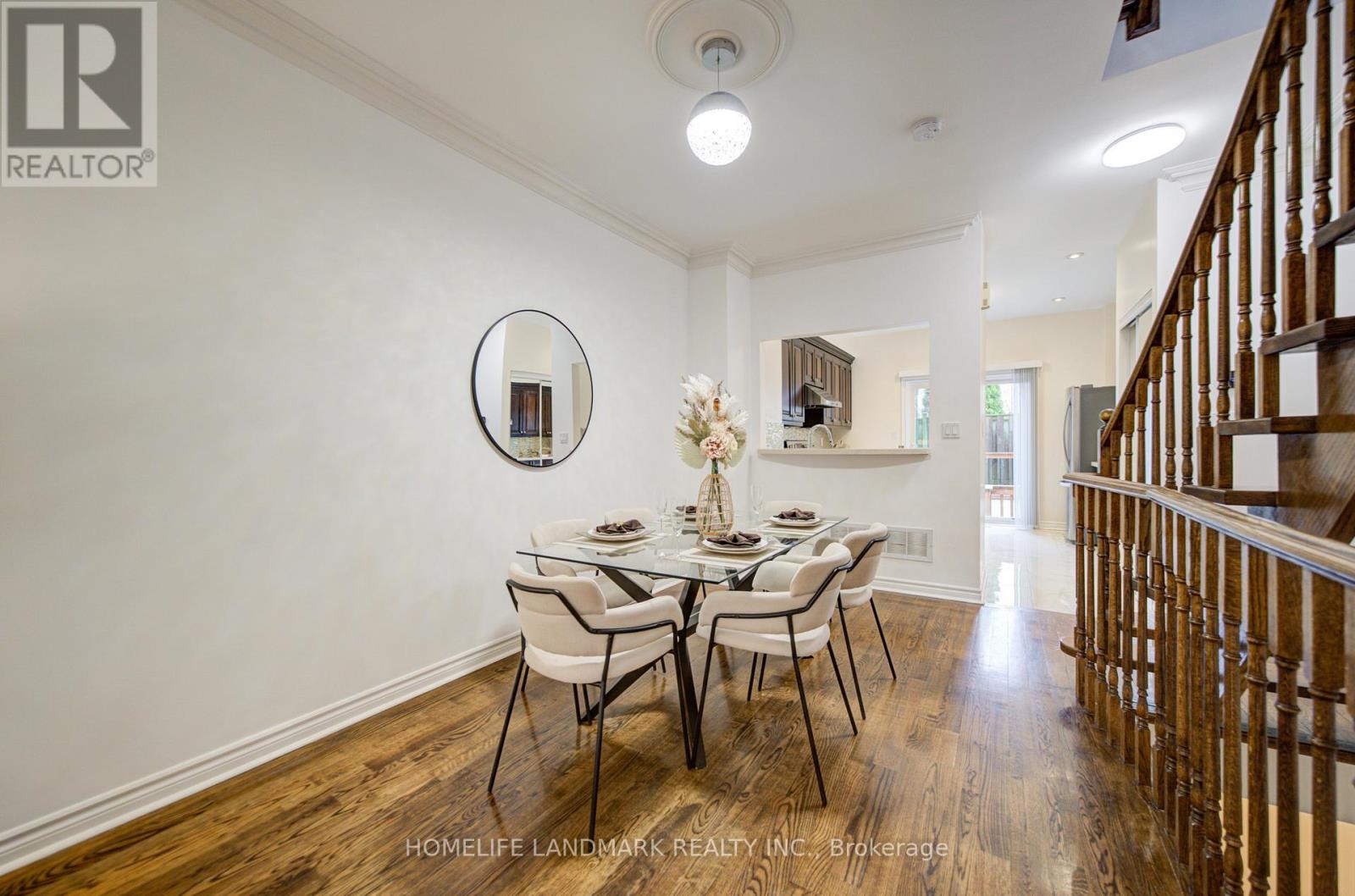 11 Humphrey Gate, Toronto, Ontario  M3C 4B8 - Photo 5 - C13004352