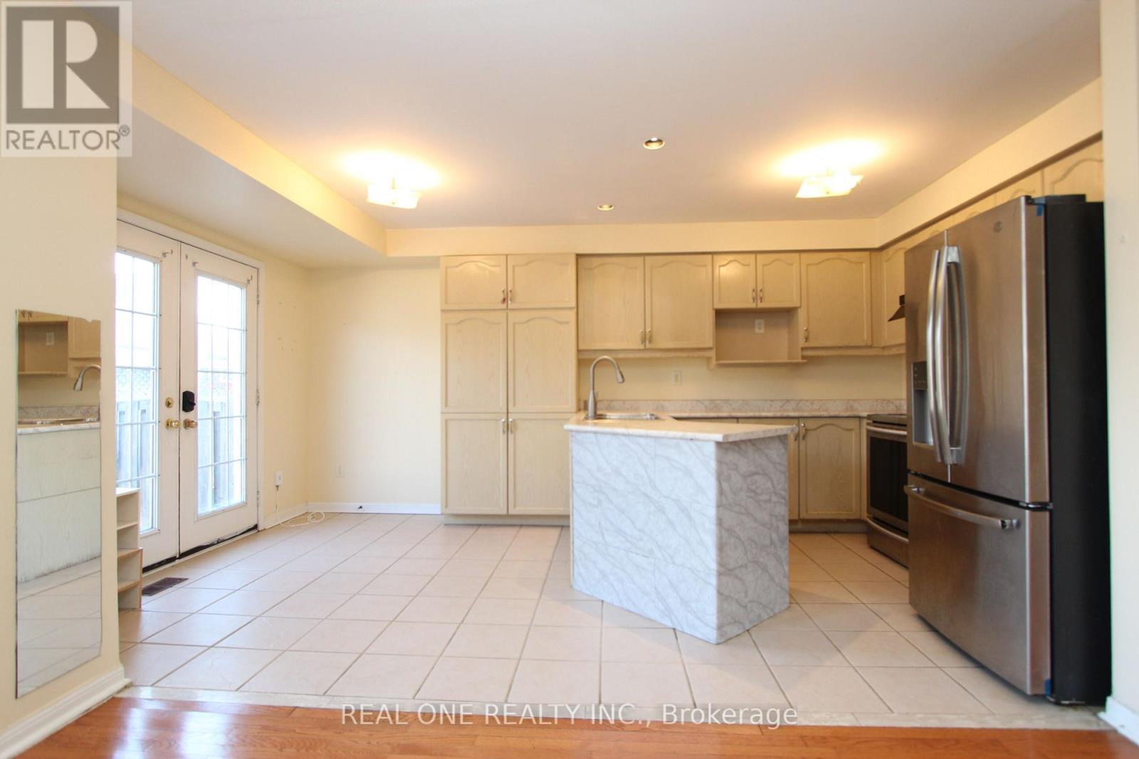 749 Bur Oak Avenue, Markham, Ontario  L6E 1C3 - Photo 4 - N13004682