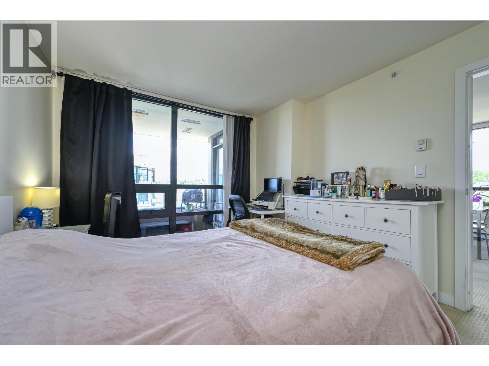 1307 1 Renaissance Square, New Westminster, British Columbia  V3M 0B6 - Photo 11 - R3112189