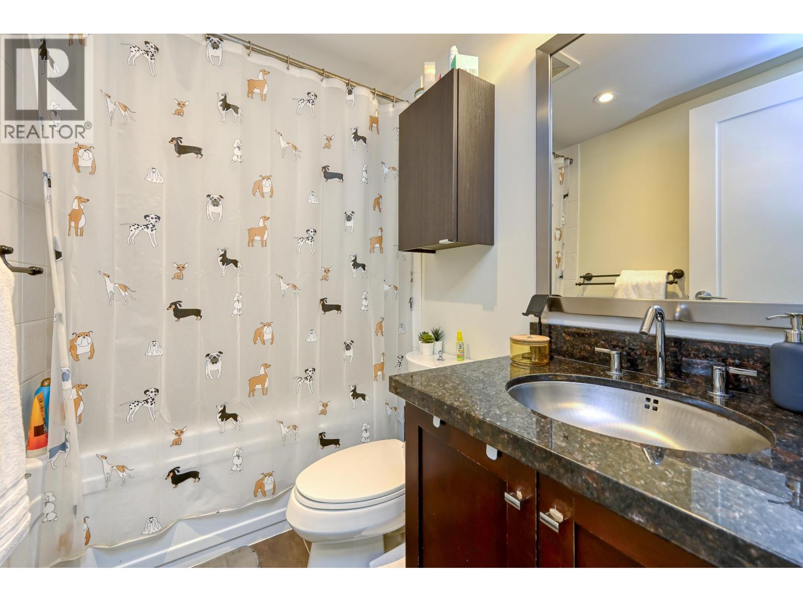 1307 1 Renaissance Square, New Westminster, British Columbia  V3M 0B6 - Photo 16 - R3112189