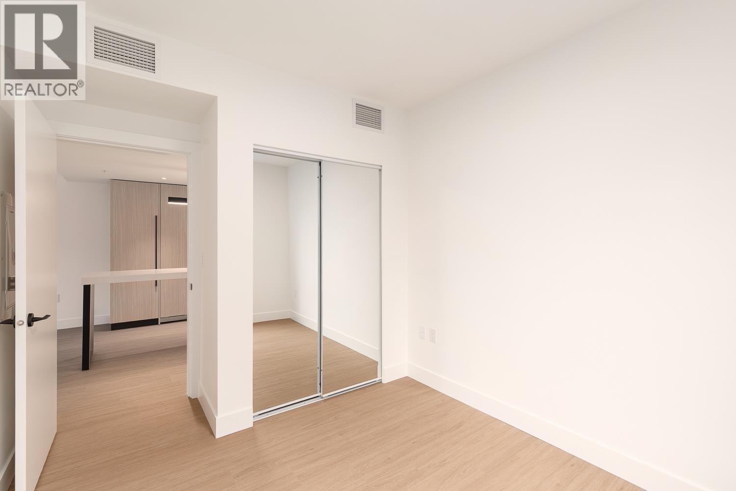 210 2235 E Broadway, Vancouver, British Columbia  V5N 0J5 - Photo 13 - R3112198