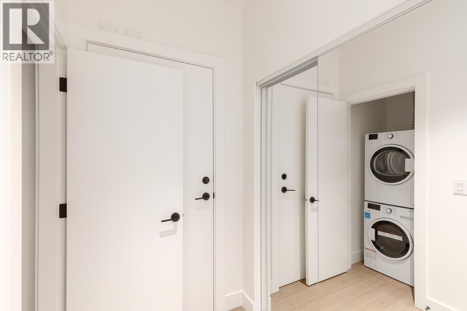 602 2235 E Broadway, Vancouver, British Columbia  V5N 0J5 - Photo 15 - R3112203