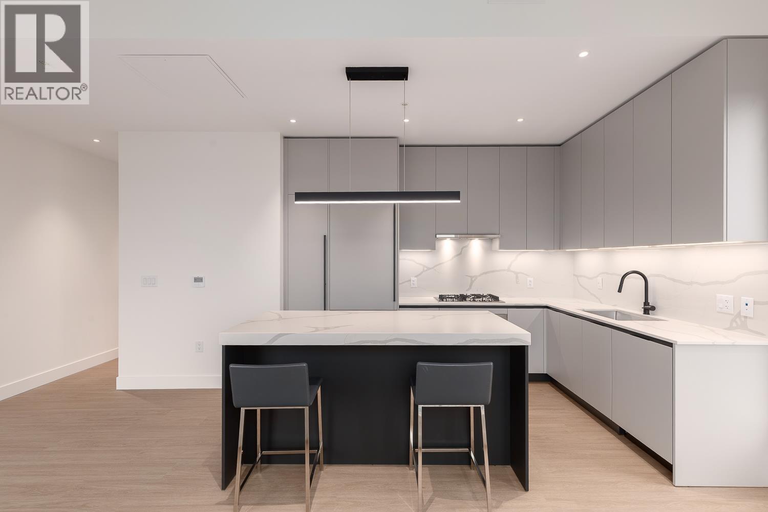 602 2235 E Broadway, Vancouver, British Columbia  V5N 0J5 - Photo 4 - R3112203