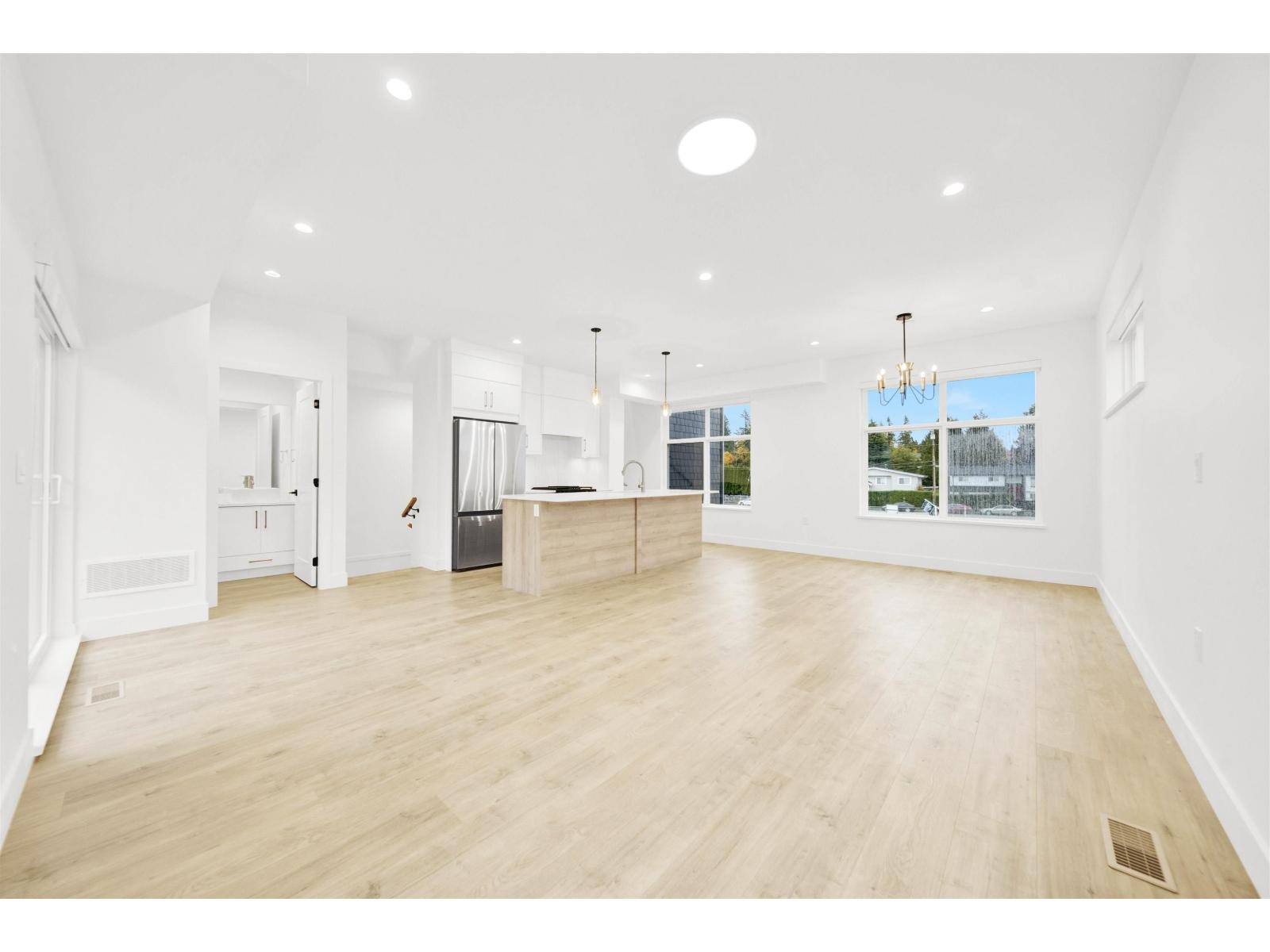 7 12770 105 Avenue, Surrey, British Columbia  V3V 0H2 - Photo 5 - R3109266