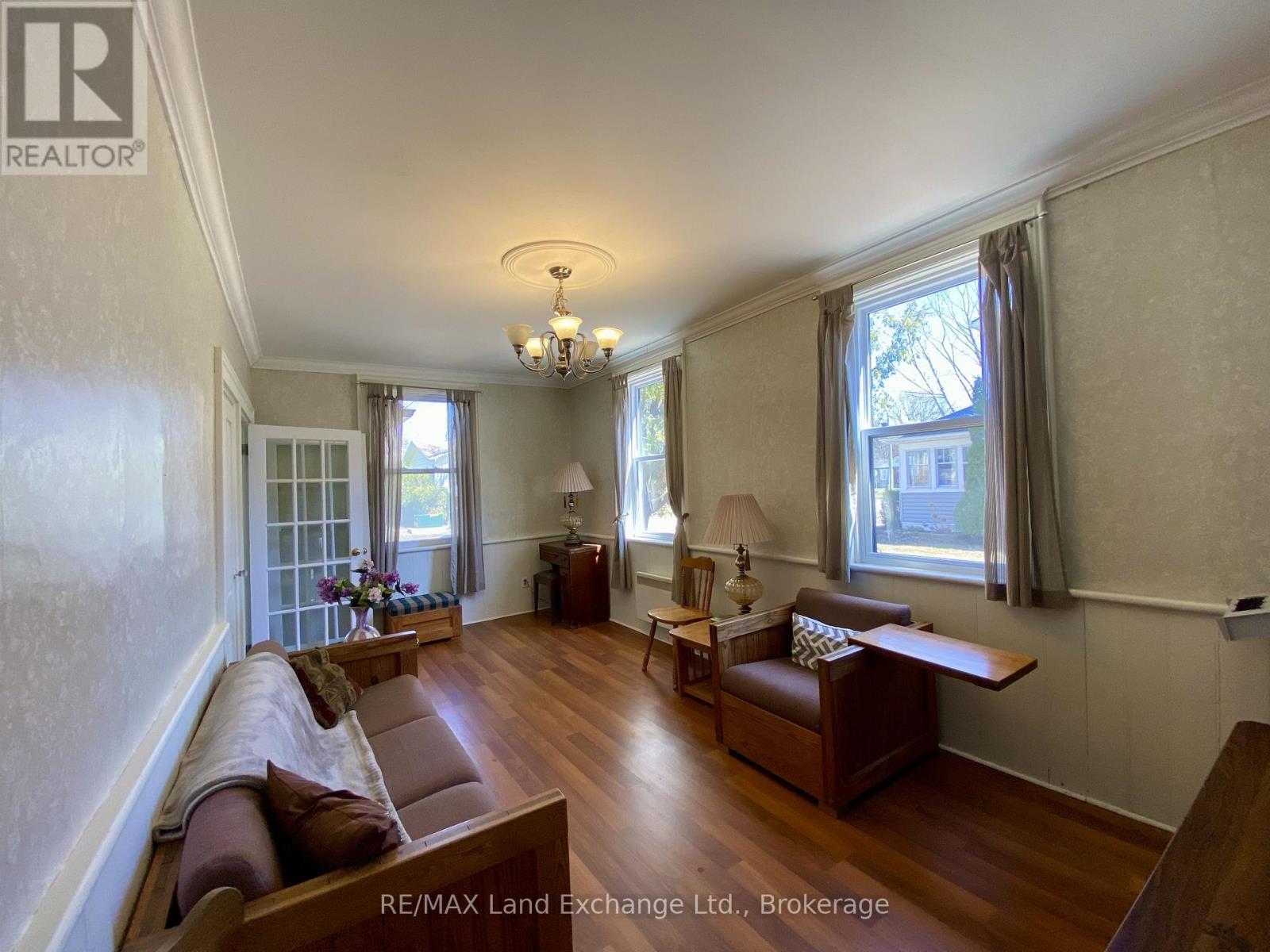 656 Market Street, Saugeen Shores, Ontario  N0H 2C0 - Photo 11 - X13004784