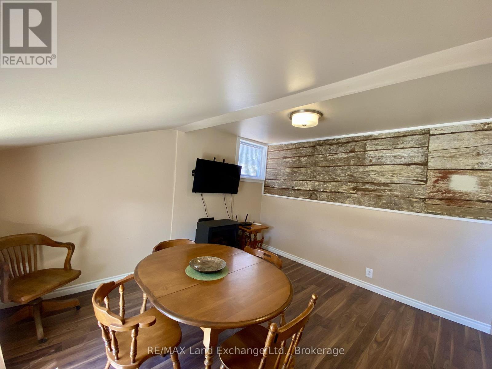 656 Market Street, Saugeen Shores, Ontario  N0H 2C0 - Photo 9 - X13004784