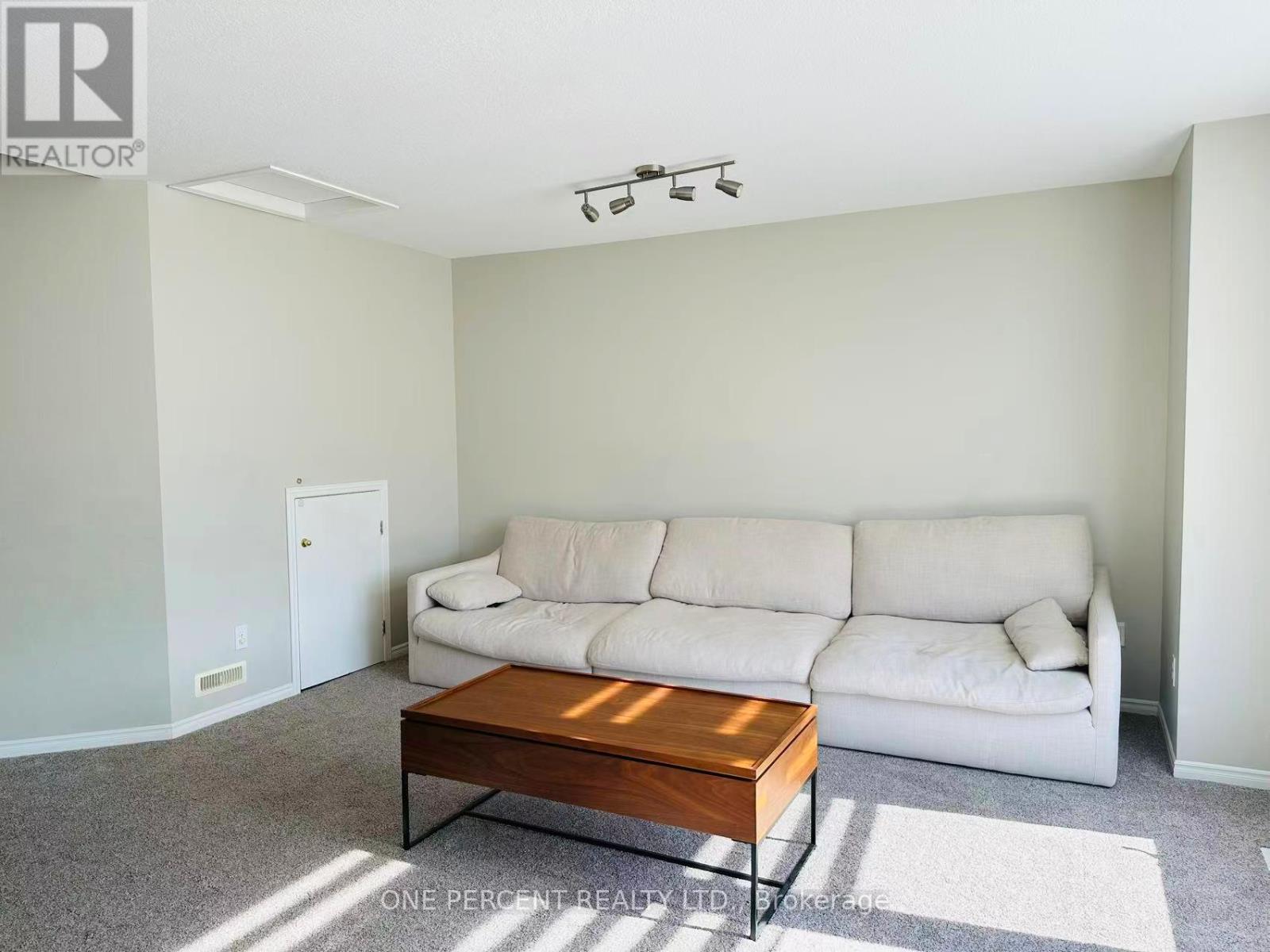 18 Bellrock Crescent, London East, Ontario  N5V 4X3 - Photo 9 - X13004772