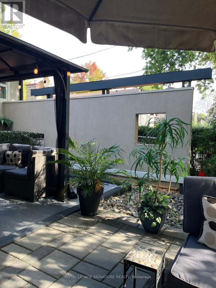 90 Berkinshaw Crescent, Toronto, Ontario  M3B 2T2 - Photo 18 - C13004774