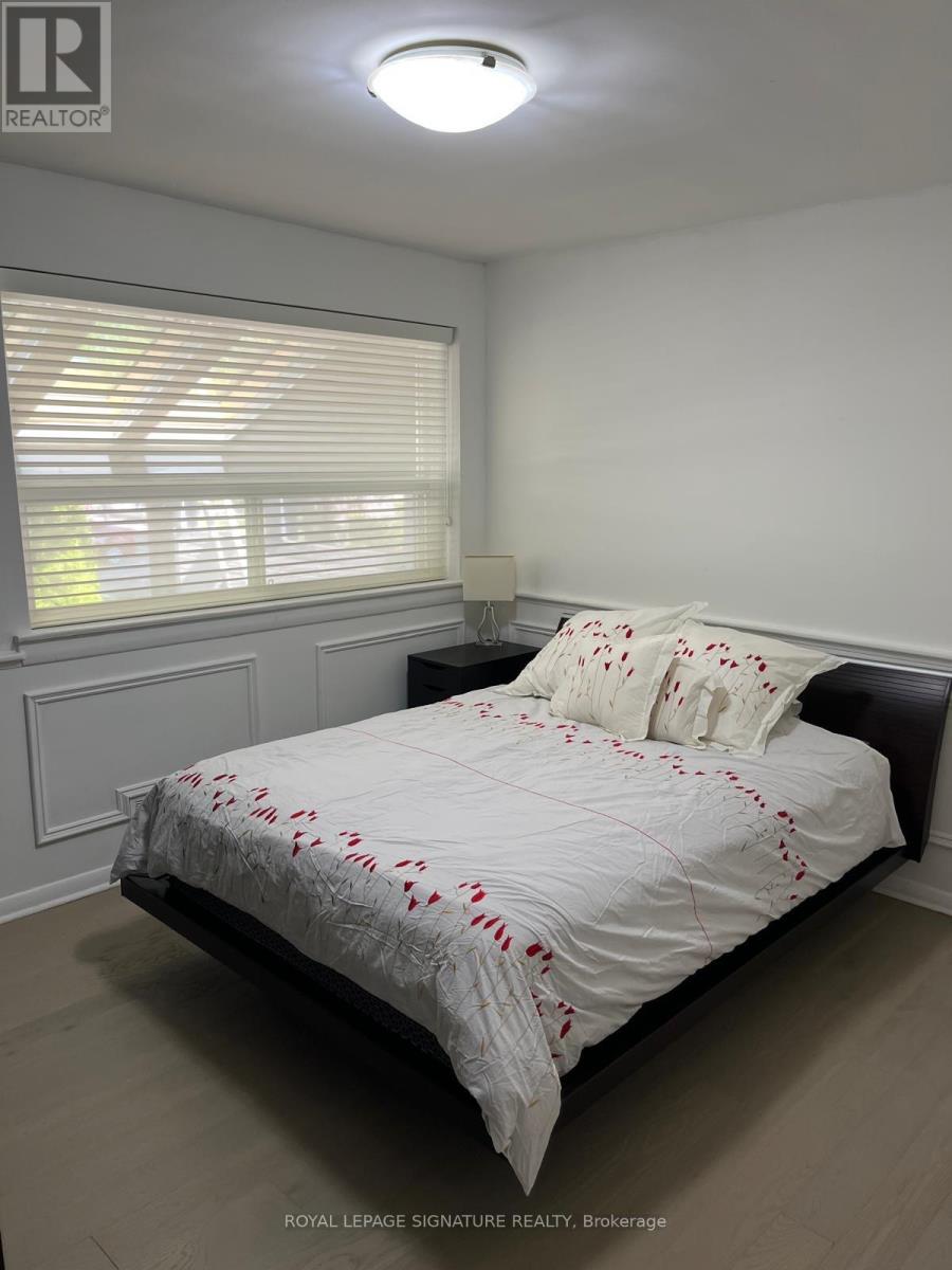 90 Berkinshaw Crescent, Toronto, Ontario  M3B 2T2 - Photo 21 - C13004774