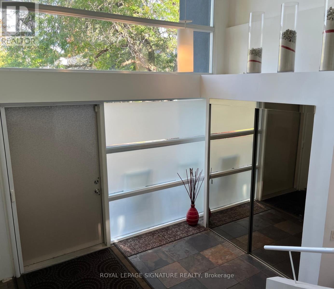 90 Berkinshaw Crescent, Toronto, Ontario  M3B 2T2 - Photo 6 - C13004774