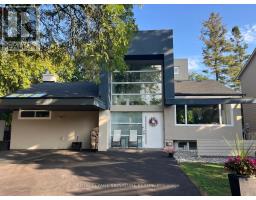 90 BERKINSHAW CRESCENT, Toronto, Ontario