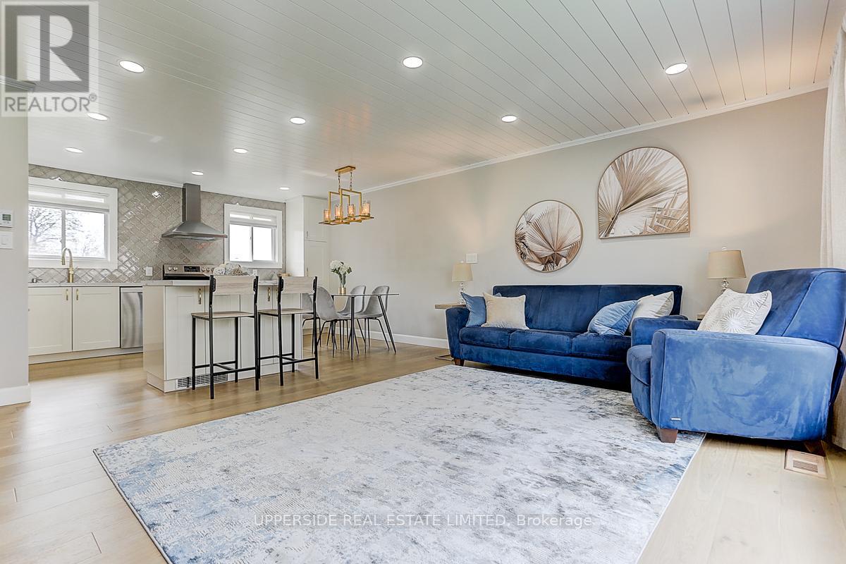 853 Capri Court, Oshawa, Ontario L1H 1S2 - Photo 6 - E13004786