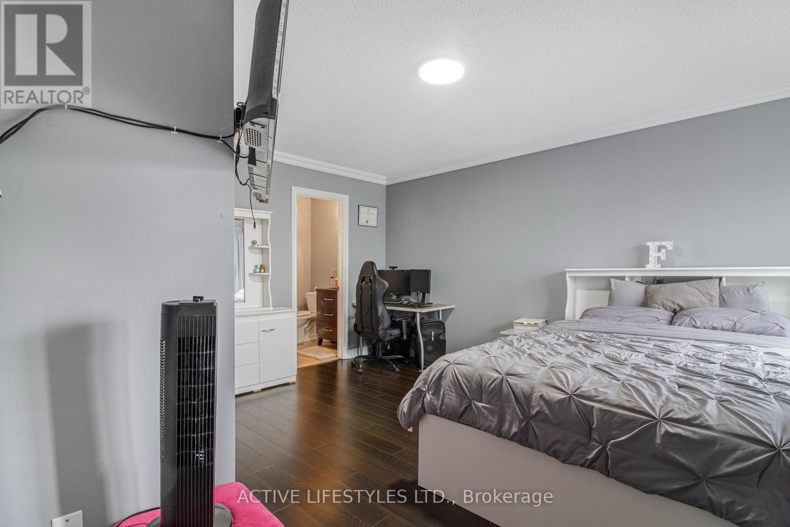 59 - 10 Hartnell Square, Brampton, Ontario  L6S 5W7 - Photo 8 - W13002548