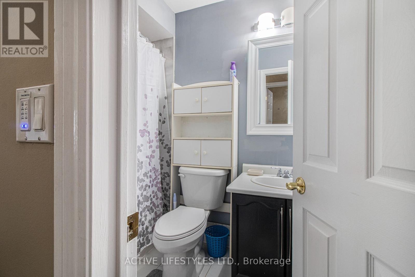 59 - 10 Hartnell Square, Brampton, Ontario  L6S 5W7 - Photo 9 - W13002548