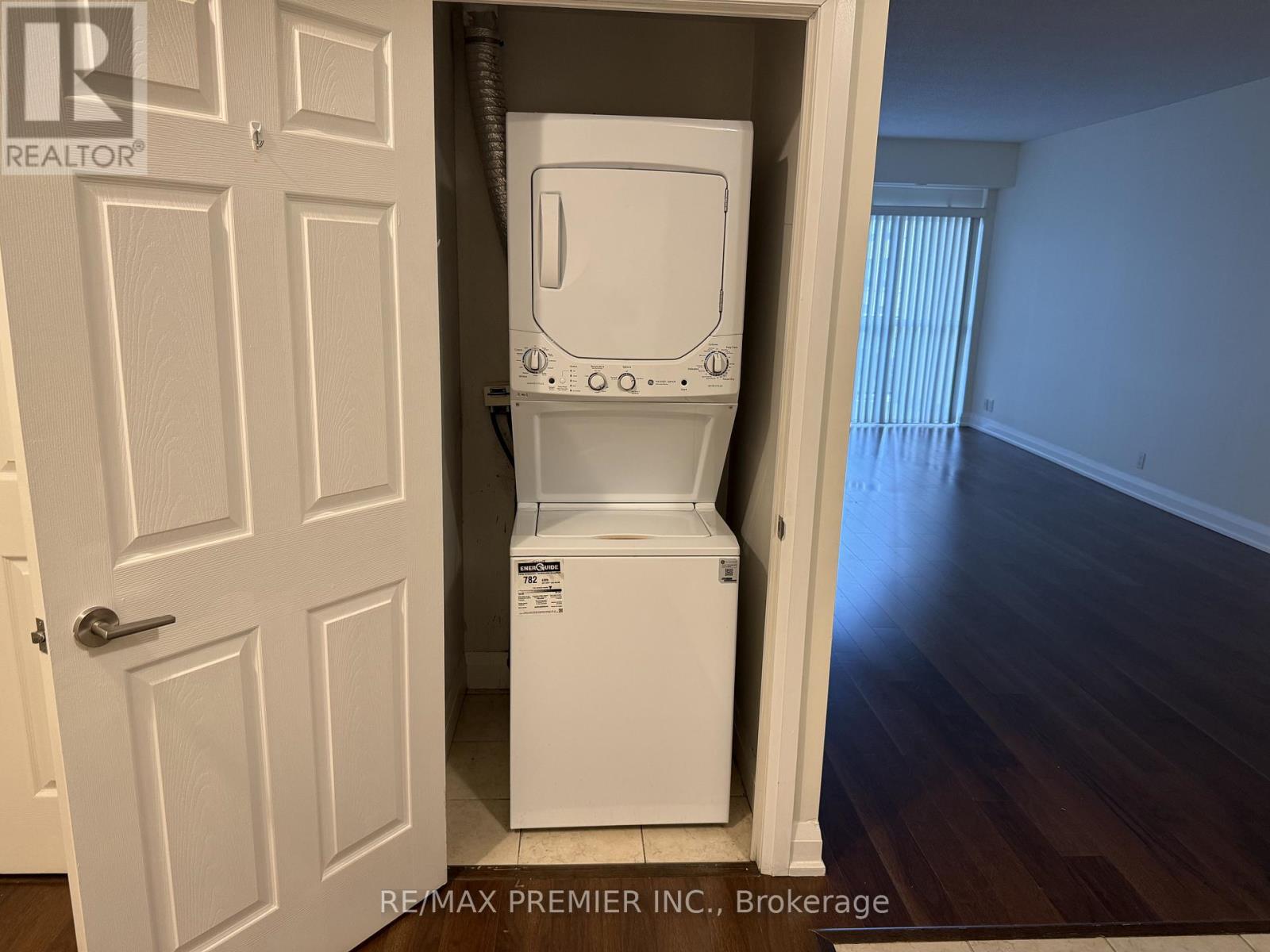 406 - 83 Woodbridge Avenue, Vaughan, Ontario  L4L 0C8 - Photo 13 - N13004758