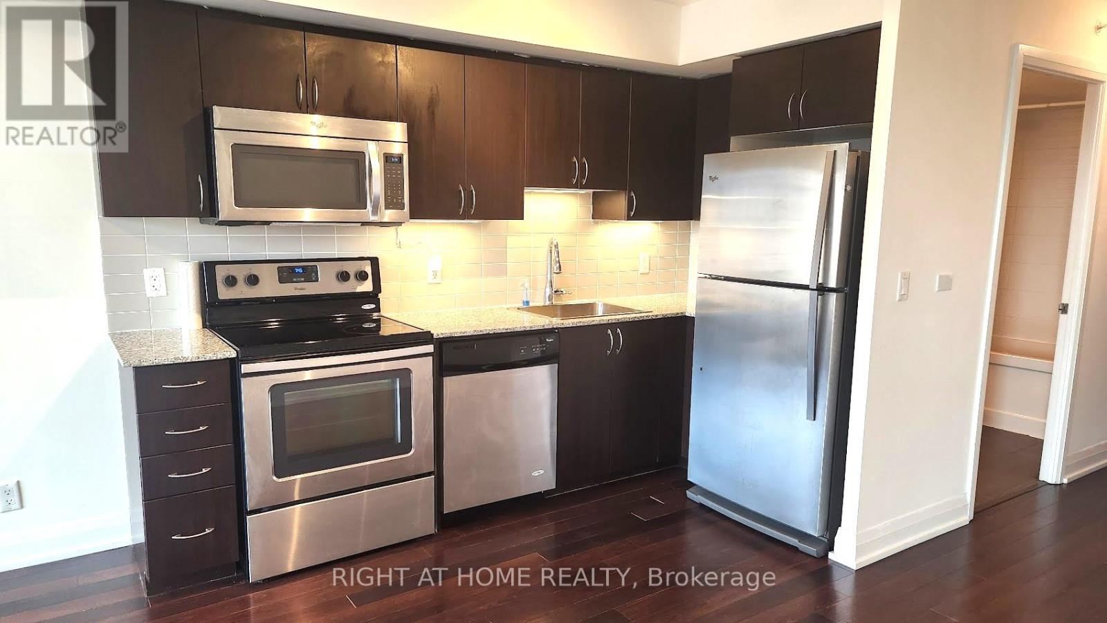 915 - 372 Highway 7 Street E, Richmond Hill, Ontario  L4B 0C6 - Photo 5 - N13004764