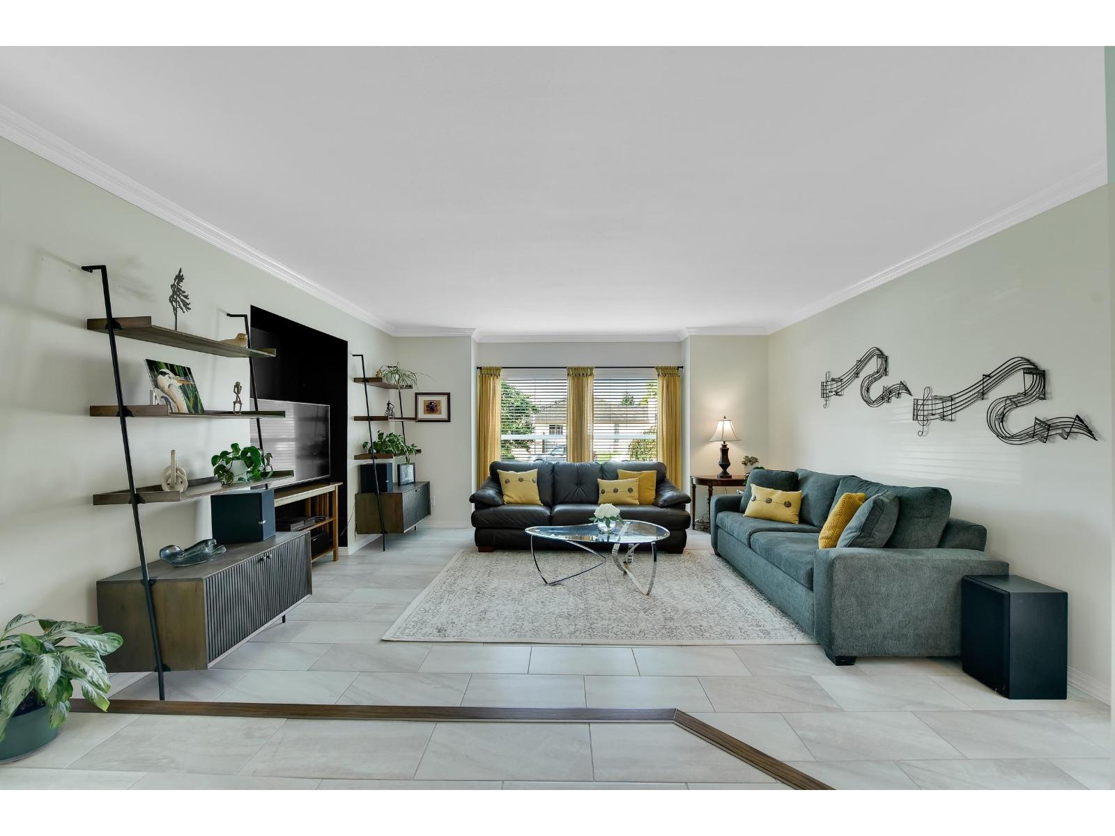 4870 209a Street, Langley, British Columbia  V3A 8A1 - Photo 3 - R3098288