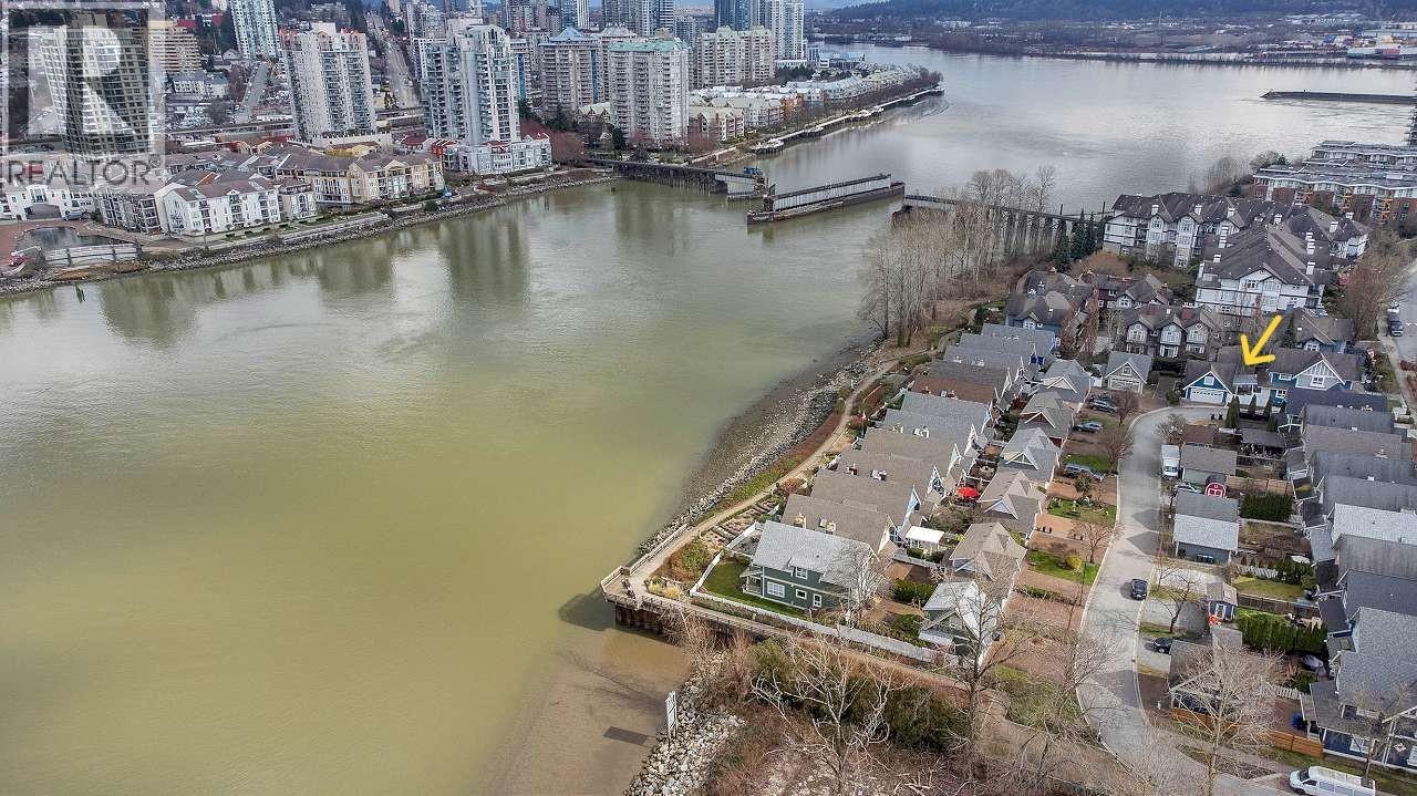 107 Star Crescent, New Westminster, British Columbia  V3M 6X6 - Photo 38 - R3102586