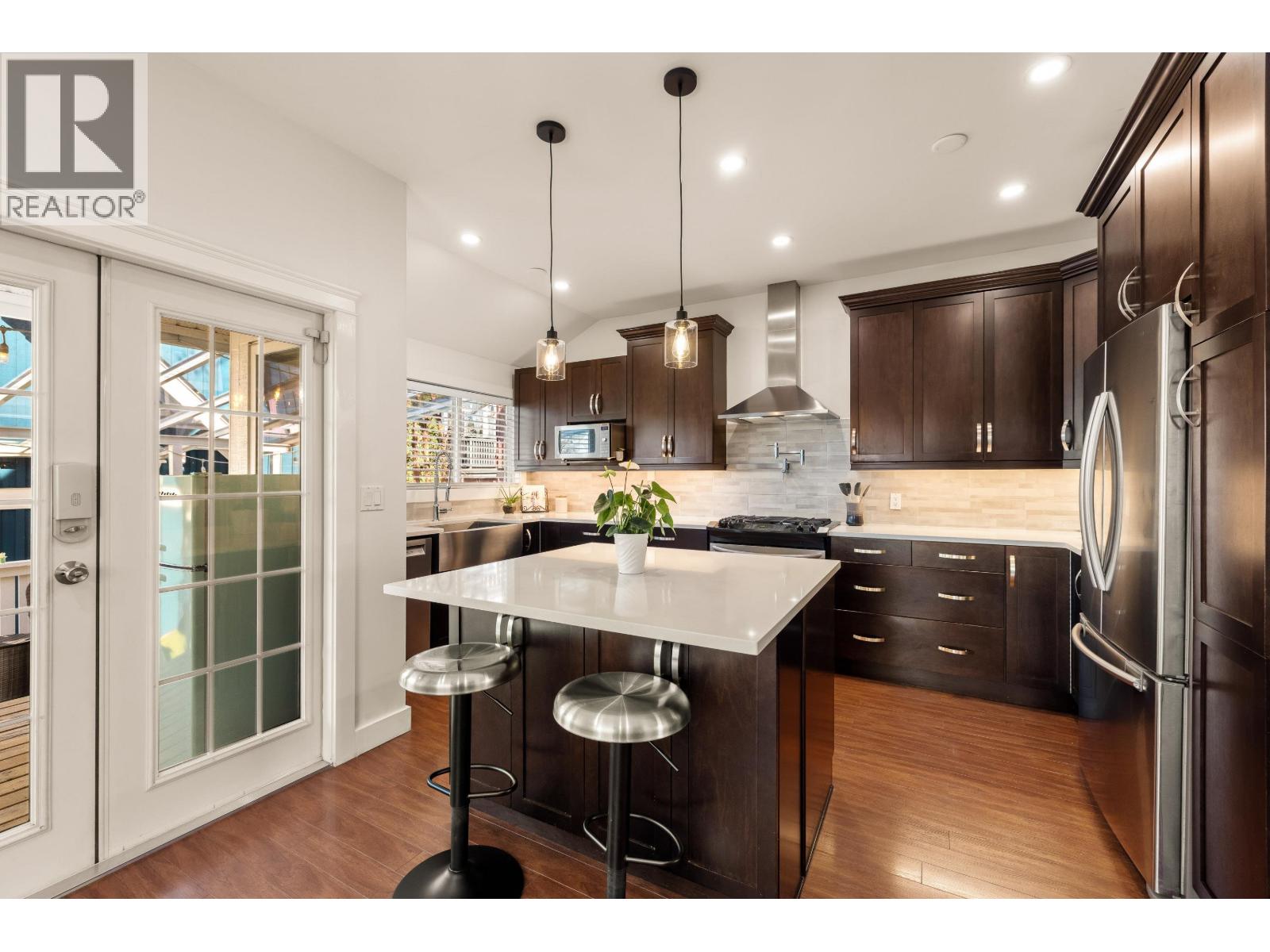 107 Star Crescent, New Westminster, British Columbia  V3M 6X6 - Photo 10 - R3102586