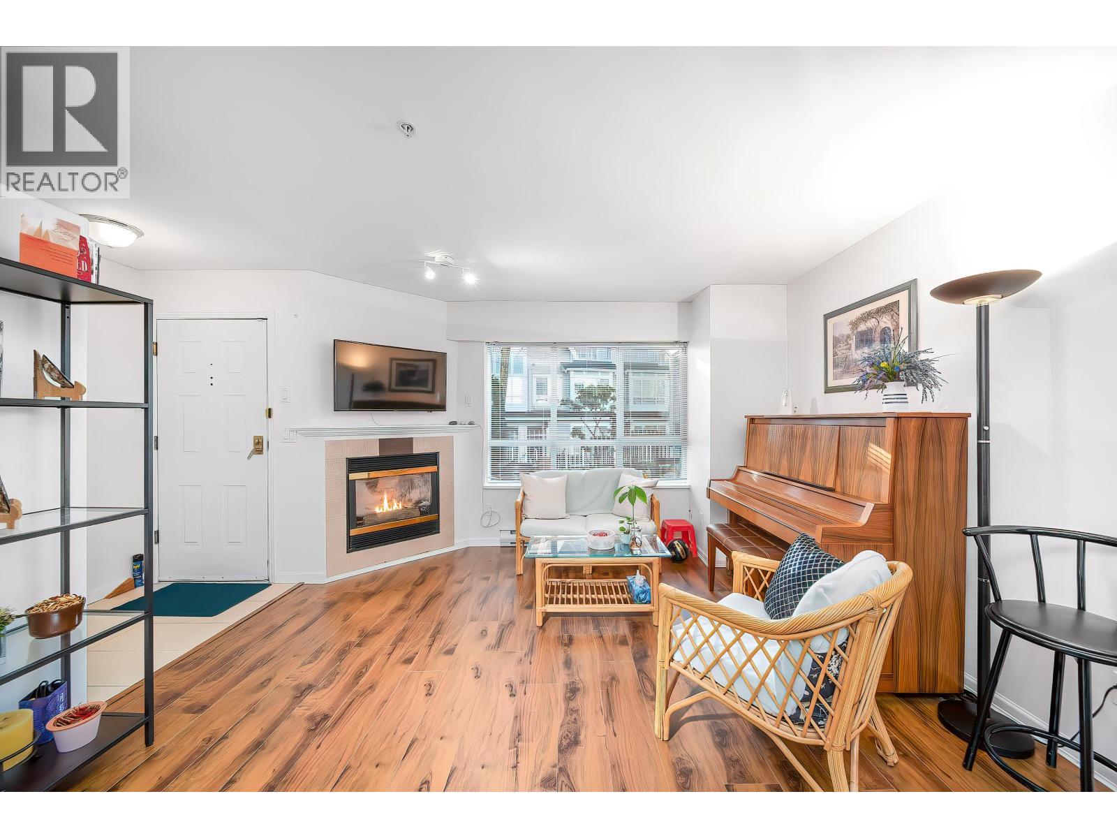 54 6577 Southoaks Crescent, Burnaby, British Columbia V5E 4J9 - Photo 7 - R3112195