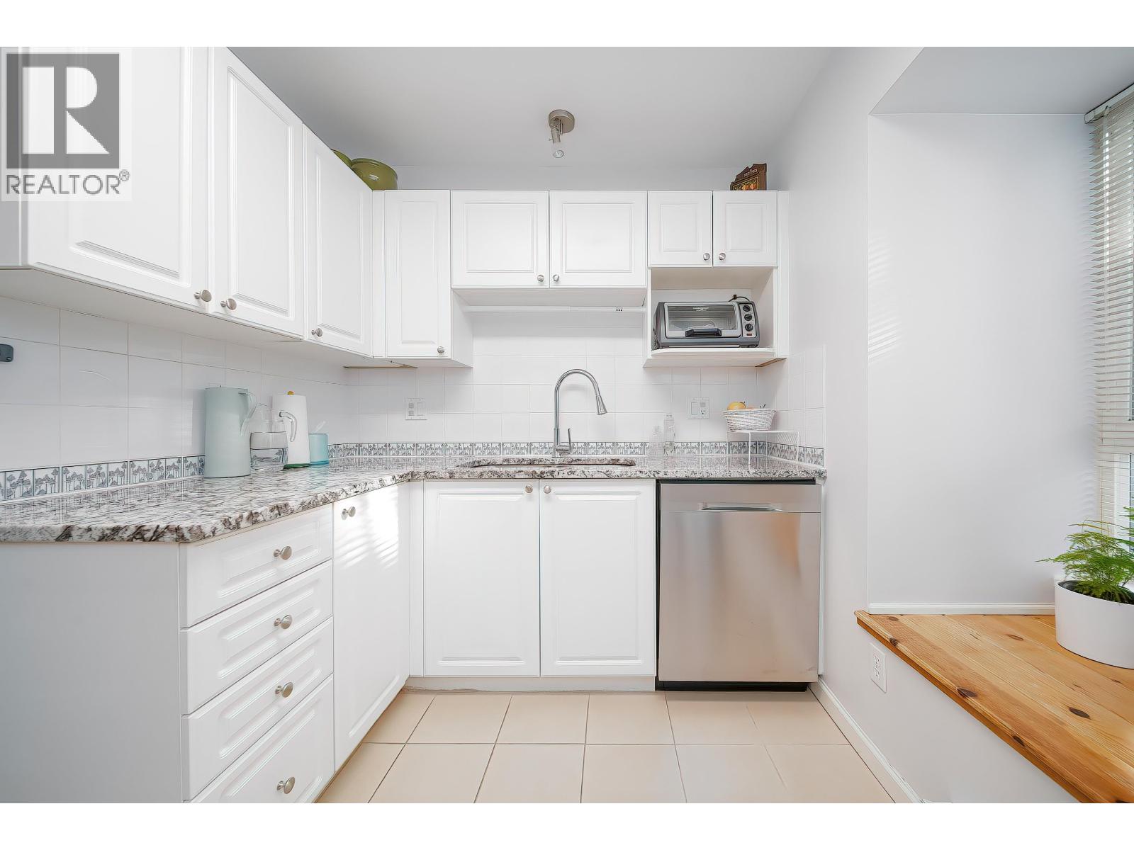 54 6577 Southoaks Crescent, Burnaby, British Columbia V5E 4J9 - Photo 14 - R3112195