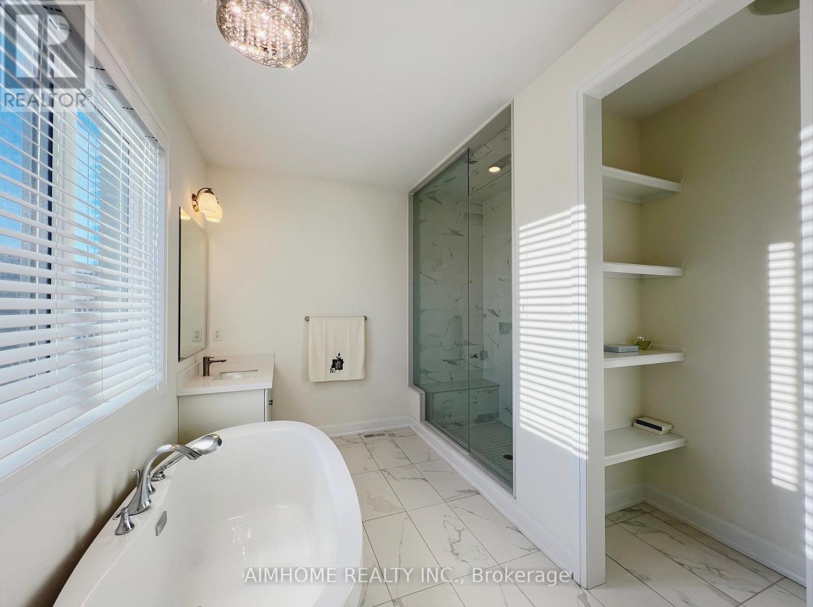 3154 Carding Mill Trail, Oakville, Ontario  L6M 0Z5 - Photo 31 - W13004788