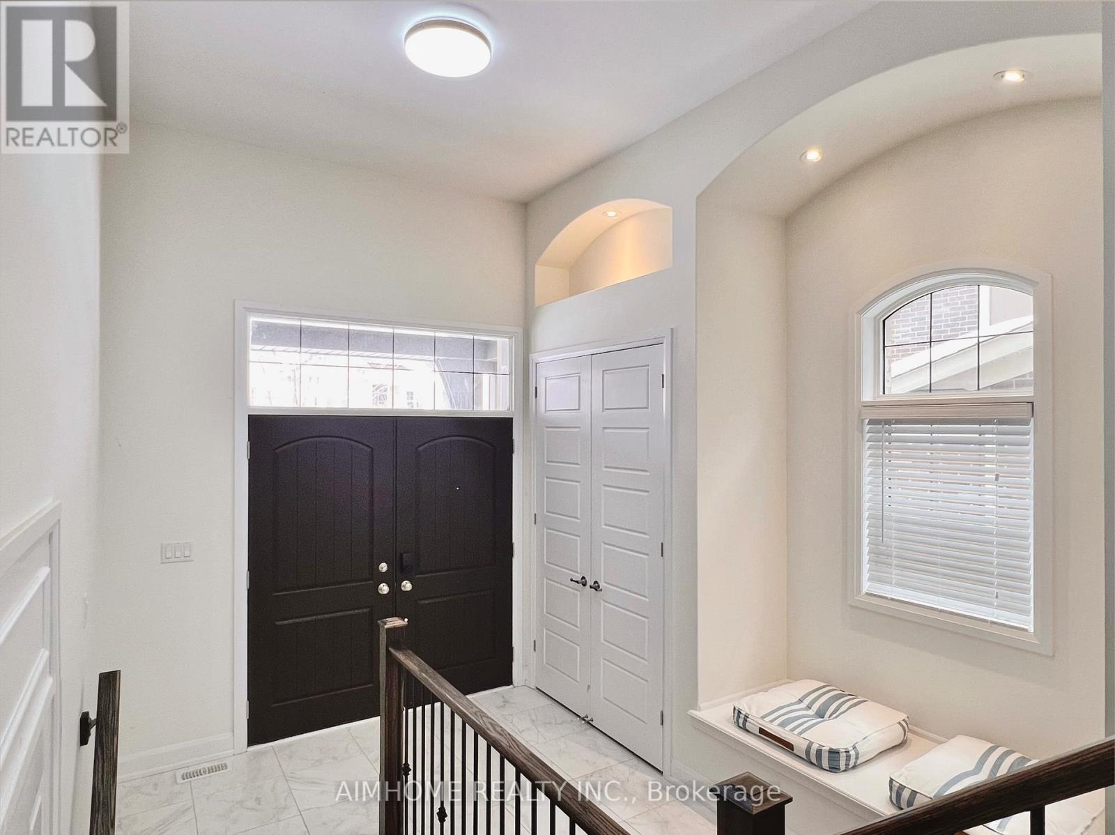 3154 Carding Mill Trail, Oakville, Ontario  L6M 0Z5 - Photo 4 - W13004788