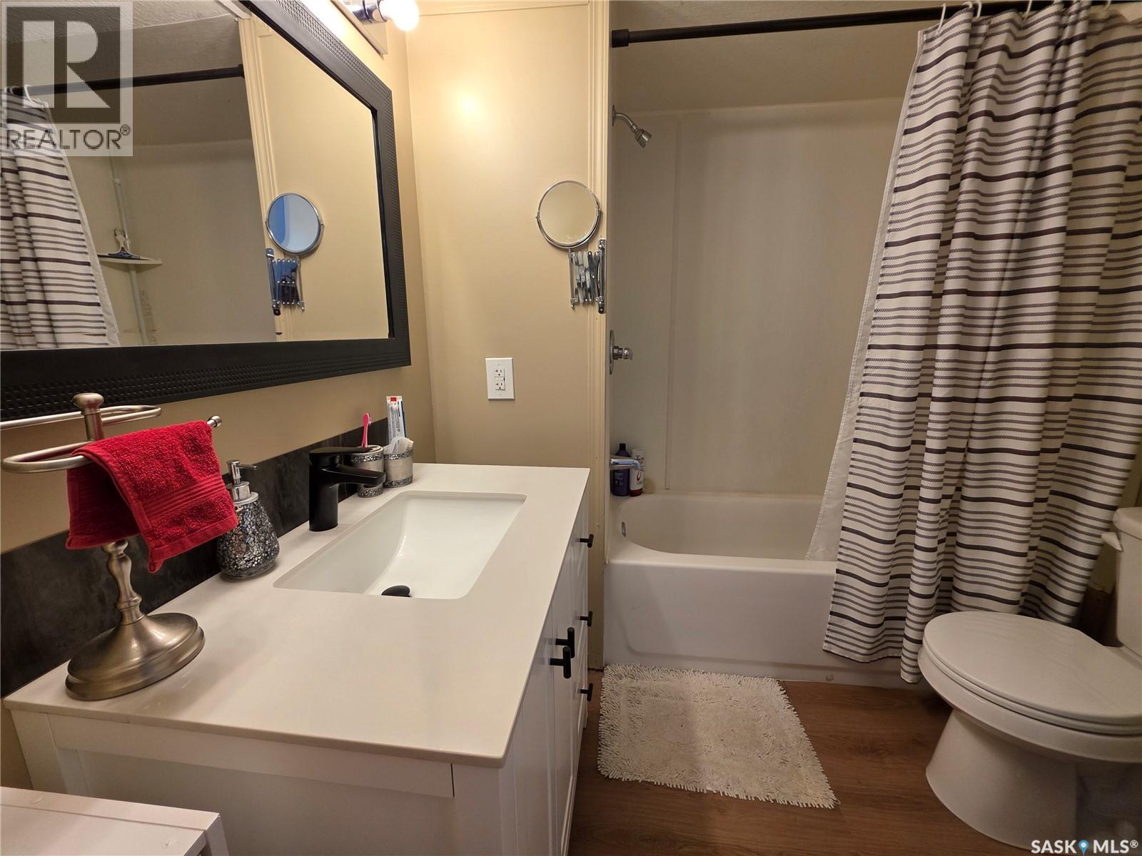 B12 73 Robert Street W, Swift Current, Saskatchewan  S9H 3S8 - Photo 12 - SK033052