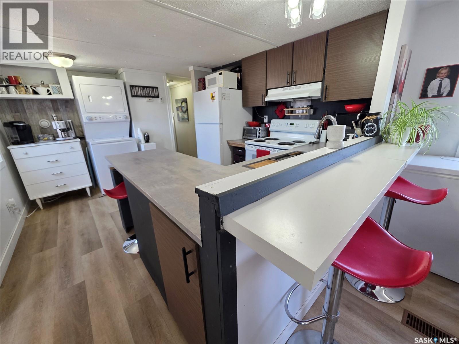 B12 73 Robert Street W, Swift Current, Saskatchewan  S9H 3S8 - Photo 5 - SK033052