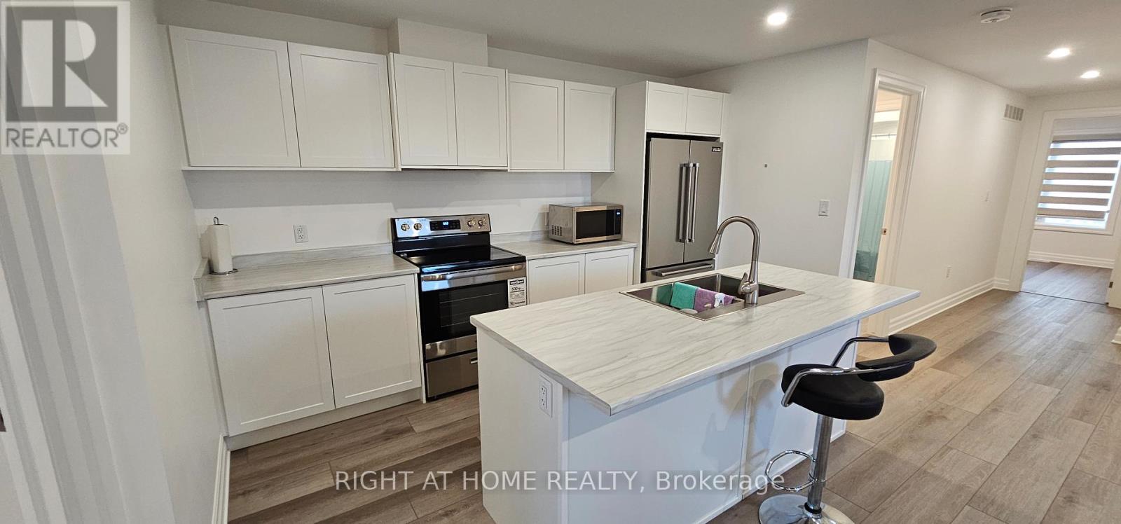 Upper - 7499 Marvel Drive, Niagara Falls, Ontario  L2H 3V8 - Photo 6 - X13004770