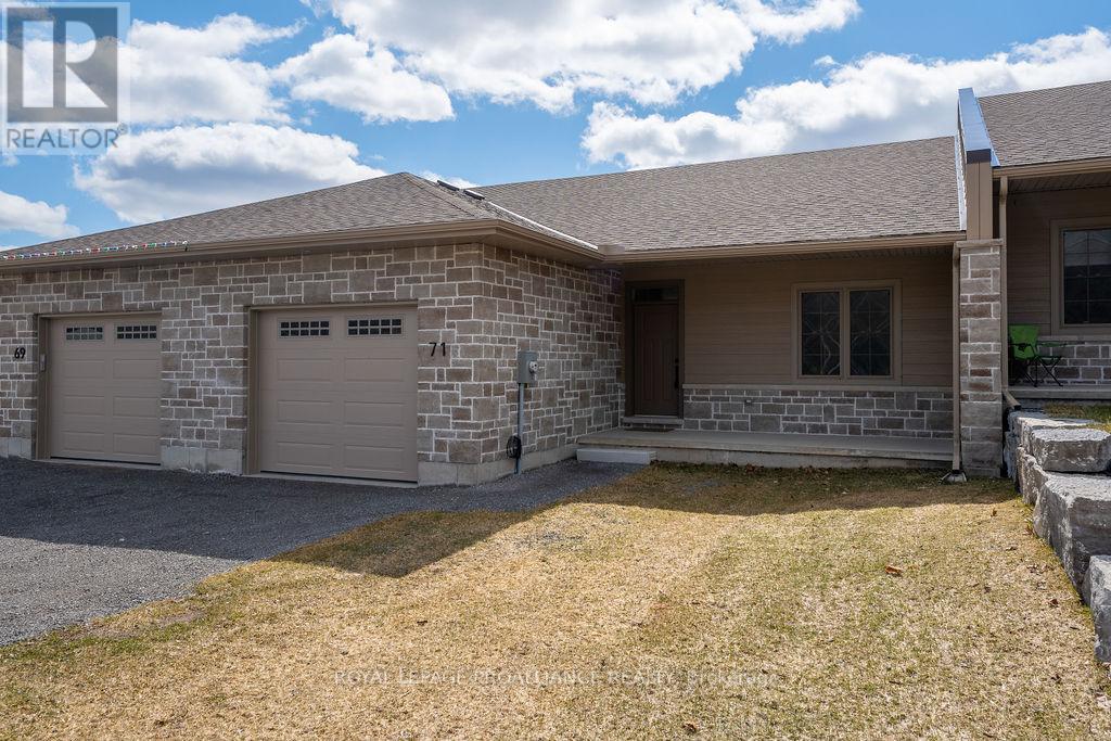 71 SEYMOUR STREET W, Centre Hastings, Ontario