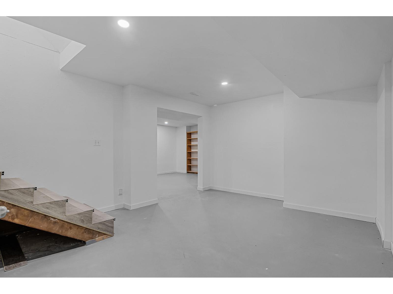 44650 Cumberland Avenue, Sardis South, Chilliwack, British Columbia  V2R 3B6 - Photo 30 - R3111888